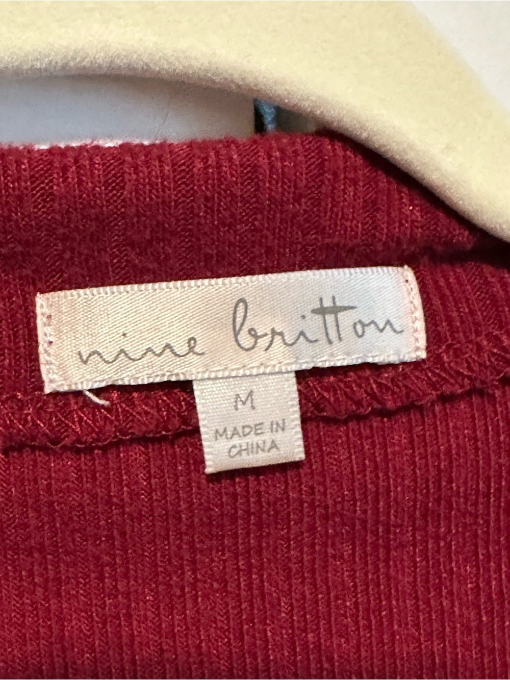 Nine Britton Burgundy Long Sleeve Knit Top Size Medium - Picture 4 of 7
